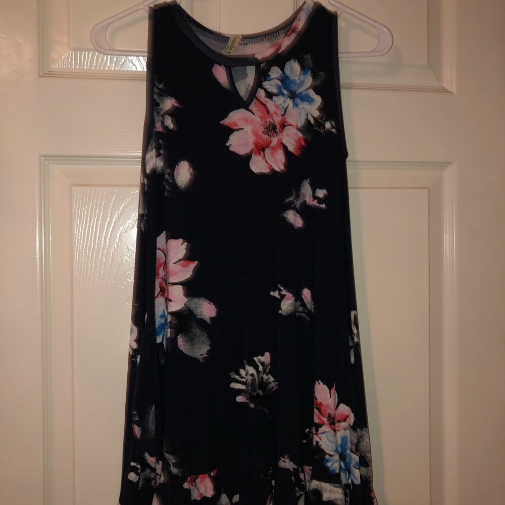 Floral tank